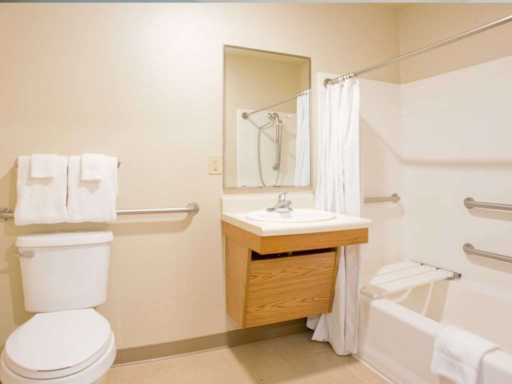 Woodspring Suites Lincoln Northeast I-80 Zimmer foto